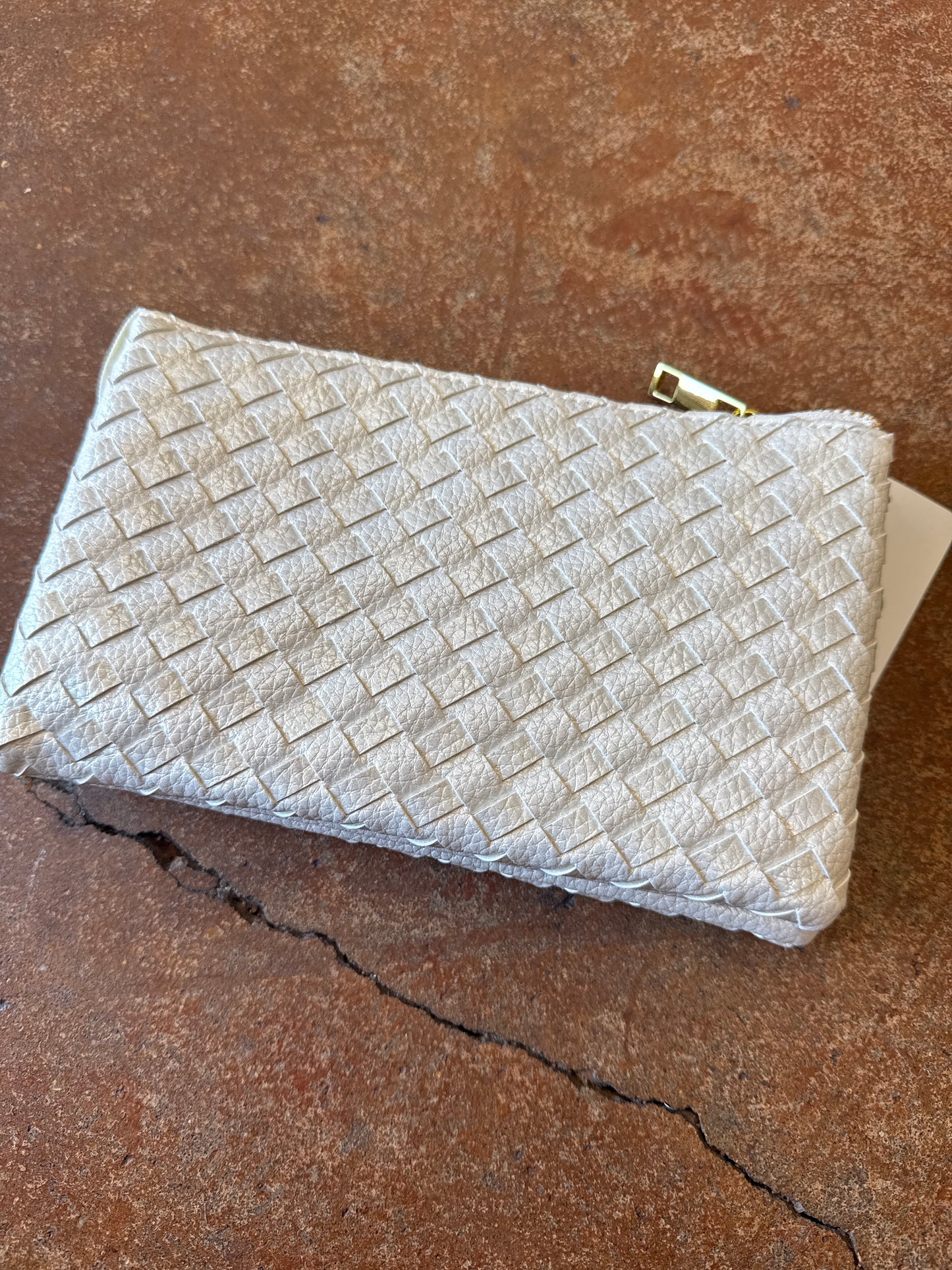 Liz Crossbody Woven Metallic Pearl