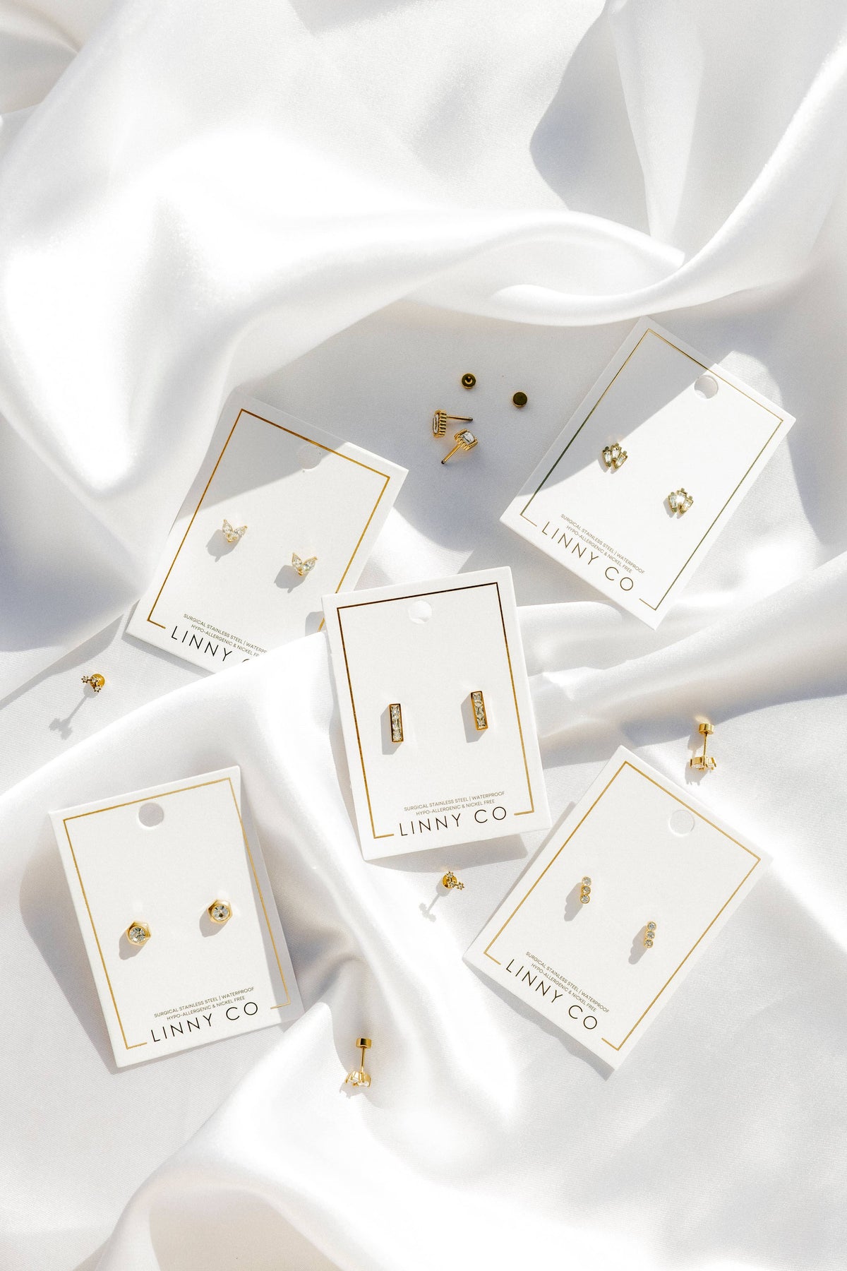 Screwback Stud Earrings - Nova Gold