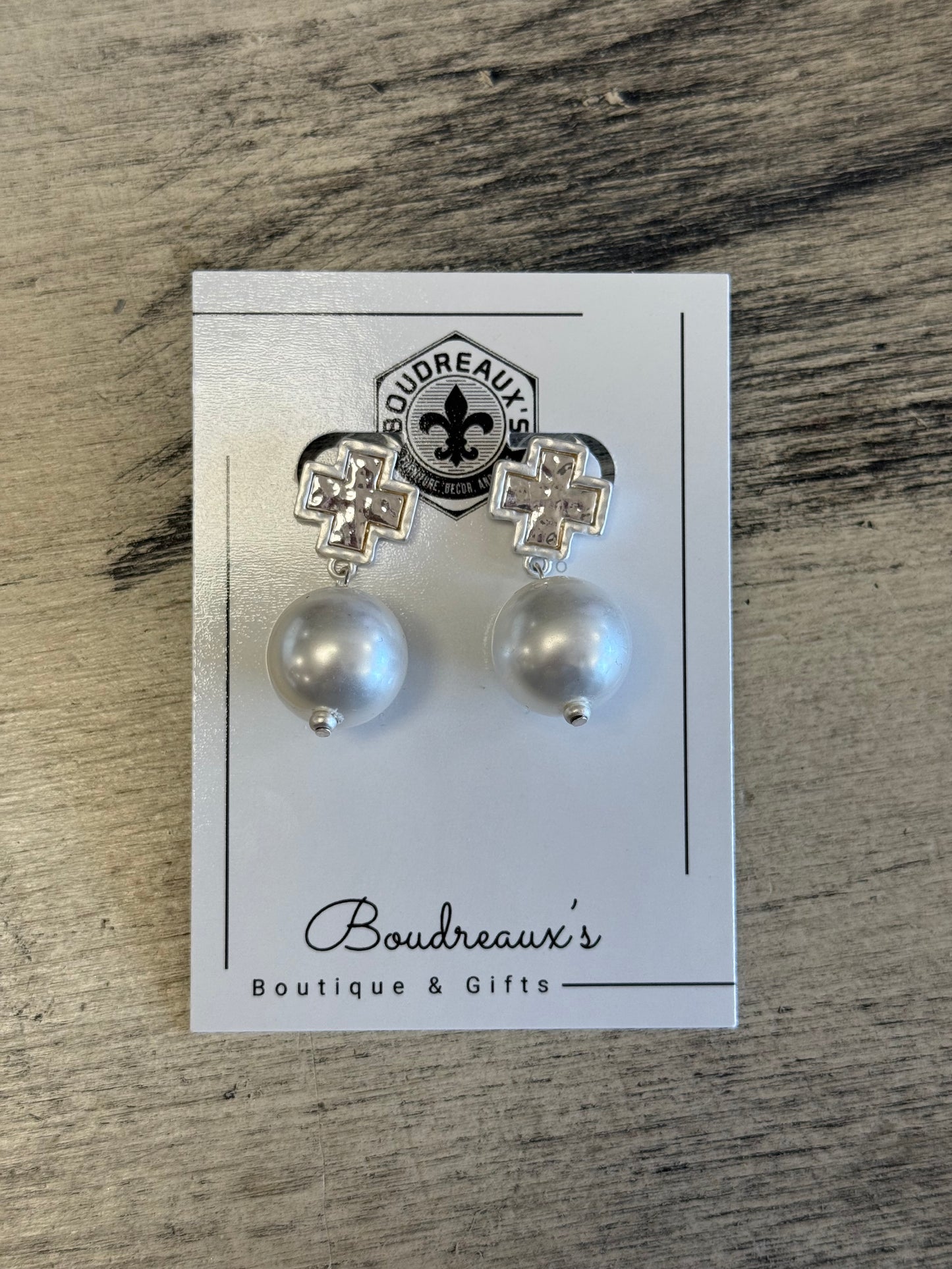 Silver Hammered Pearl Drop Earrings