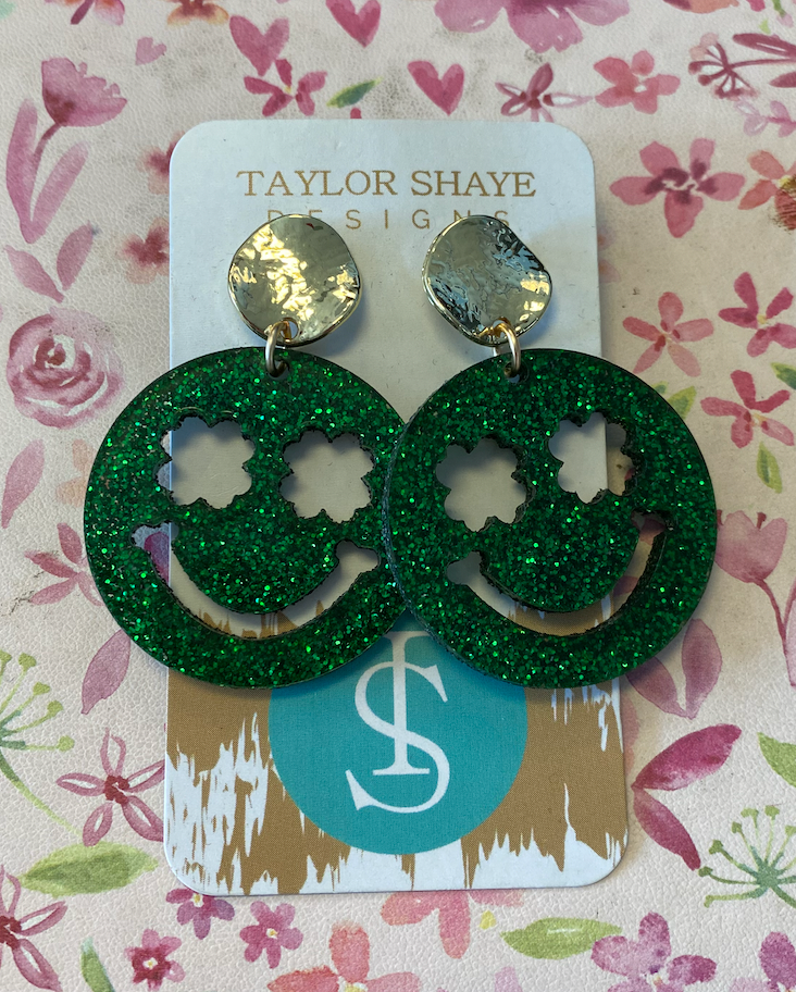 Shake Your Shamrock Drop Earrings