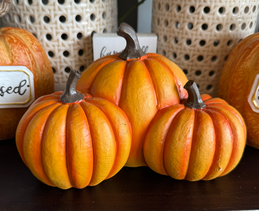 Fall Poly 3 Pumpkins