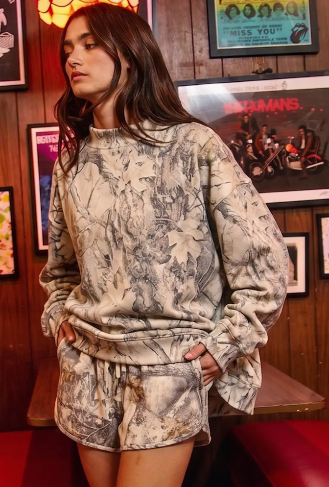 Real-Tree Camouflage Mock-Neck Sweatshirt-Taupe