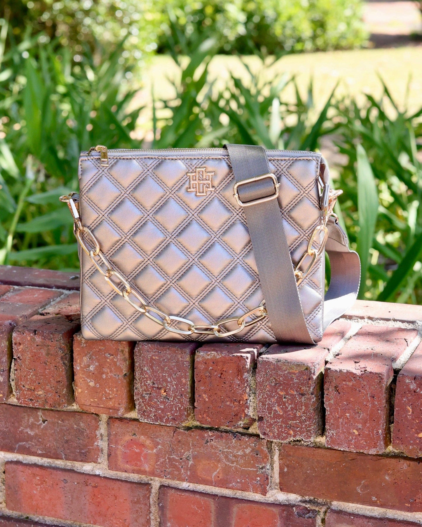 Ariana Crossbody Black Pearl DQ