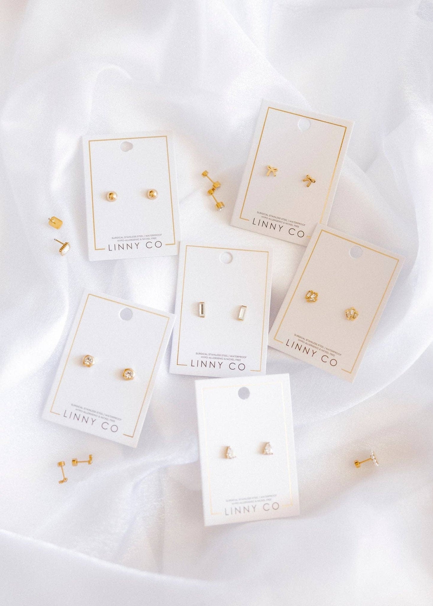 Screwback Stud Earrings - Paige Pear