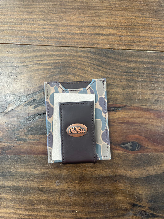 UMS Men's Magnetic Front Pocket Old School Camo Leather Wallet Brown Camo