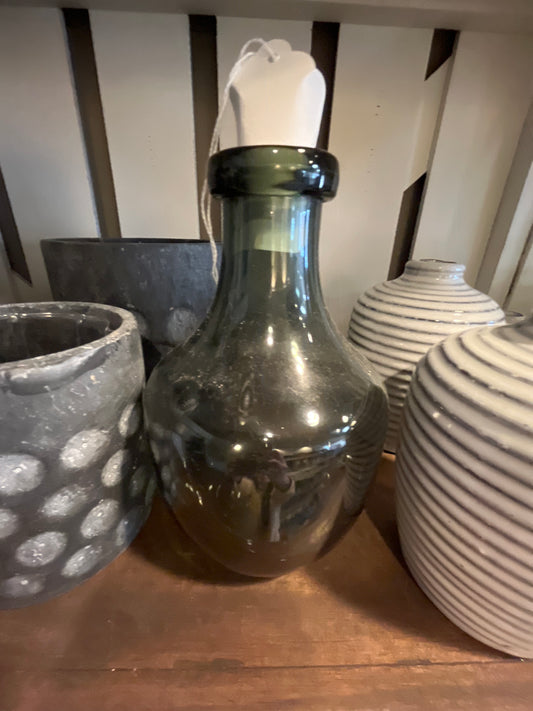 HX33118 7" Modern Smoke Bottle
