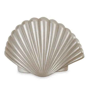 Shimmering Shell Clip