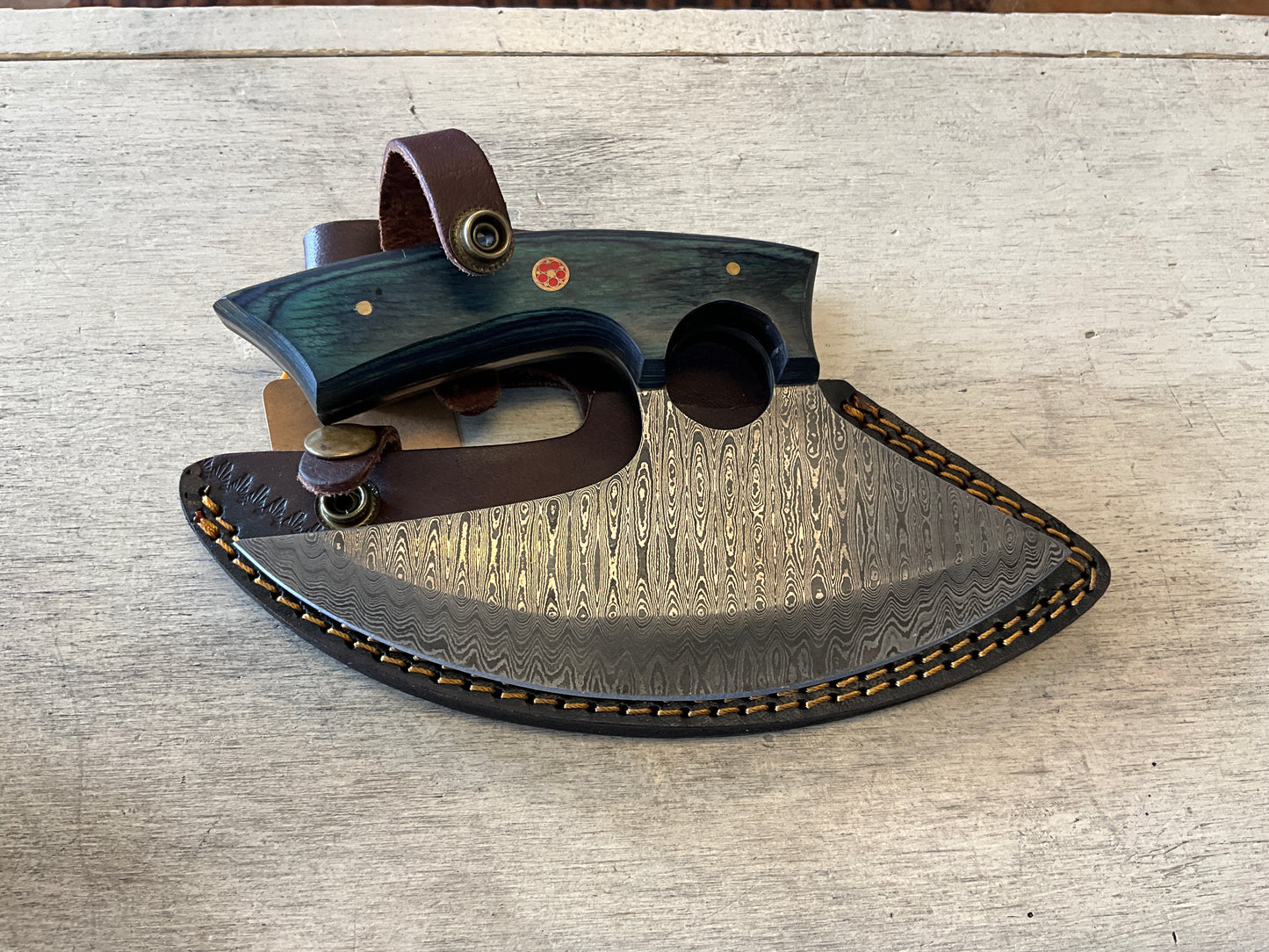 Custom Alaskan Ulu Style Blade, Perfect For Outdoors and Ind (Blue and Black)