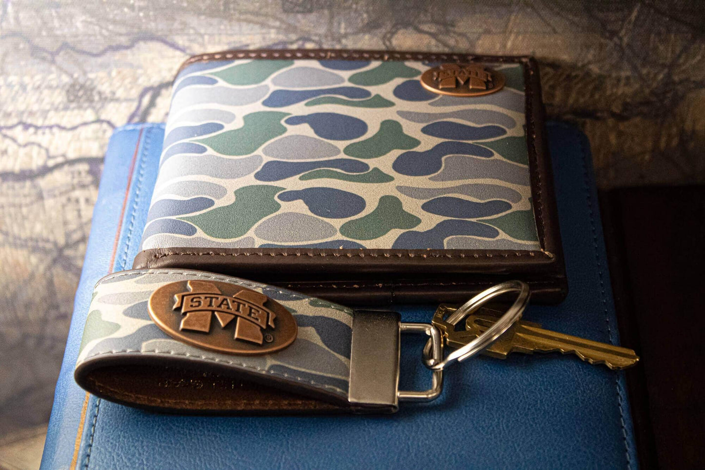 Mississippi State Bulldogs Old School Camo Leather Loop Keychain.