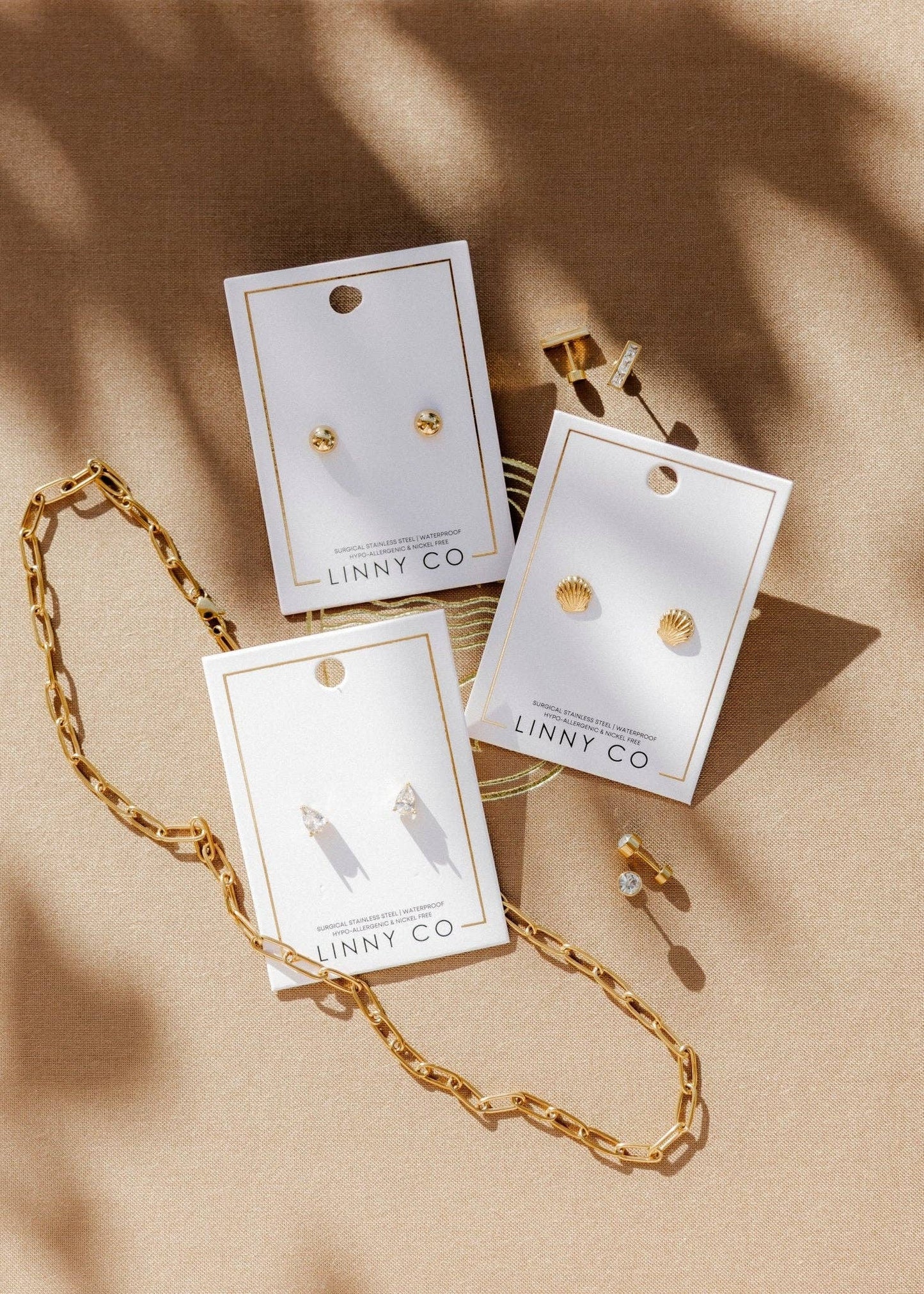 Screwback Stud Earrings - Paige Pear