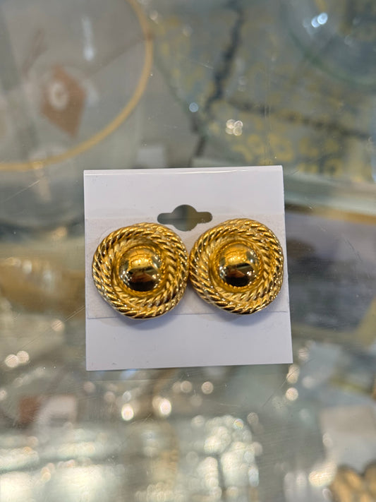 Chunky gold earrings