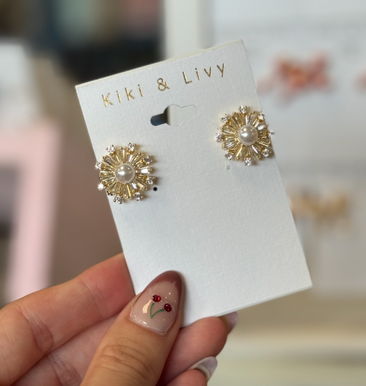 New Pearl Starburst Stud