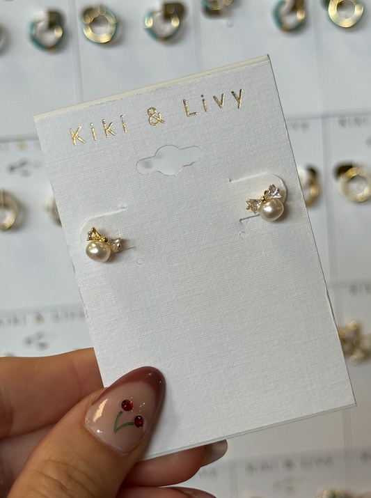 Tiny Pearl Bow Stud