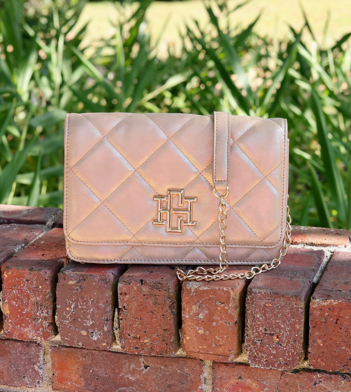 Bryn Clutch Crossbody