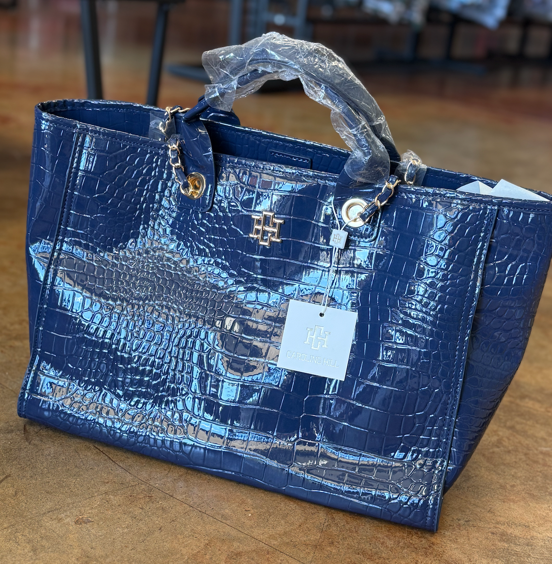 Missy Tote Navy Patent EC