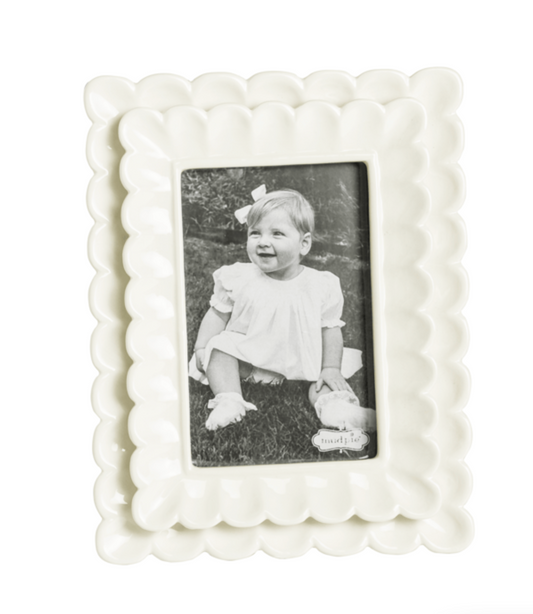 Small White Scalloped Frame