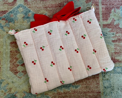 Quilted Bible Cover/Bag w/ Acrylic Chain