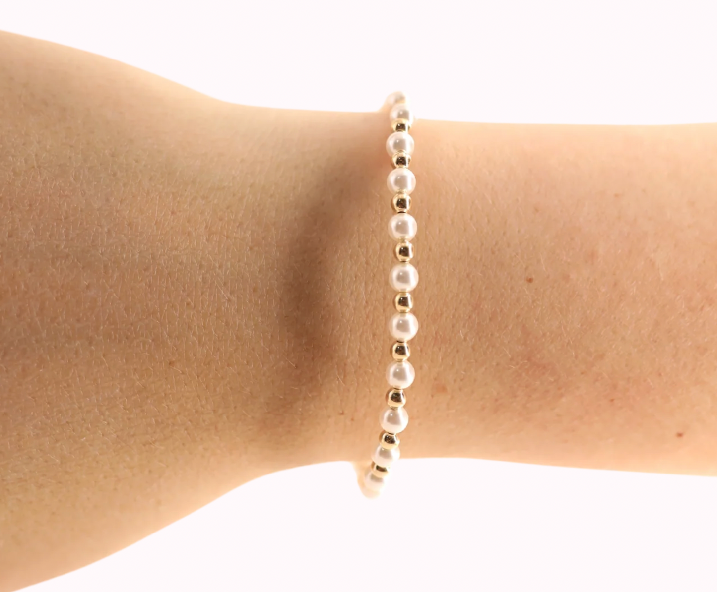 Luci Pearl Bracelet in Gold