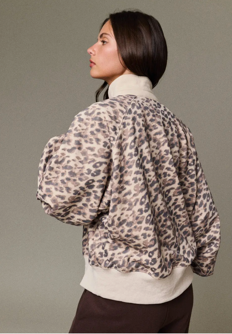 Leopard Print Snap Button Sweatshirt
