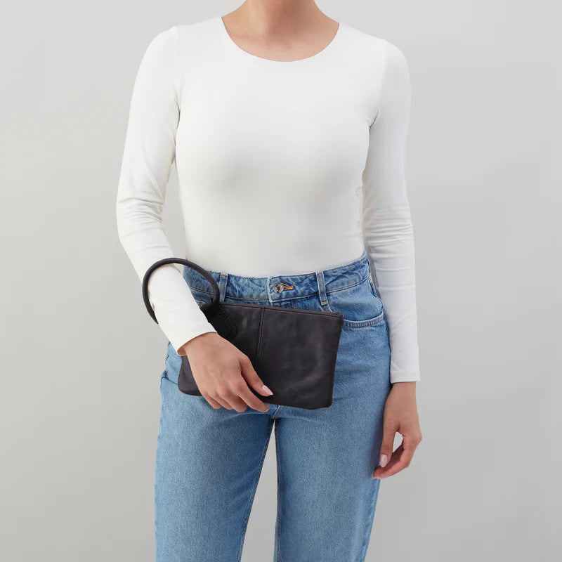 Sable Wristlet-Black
