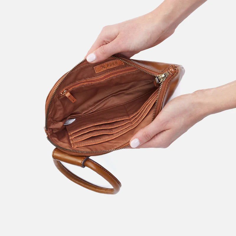 Sable Wristlet-Truffle