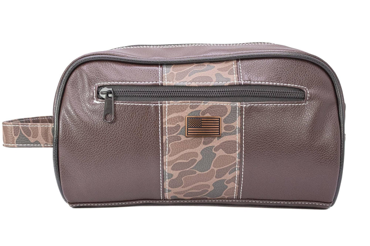 USA Flag Brown Pebble Old School Camo Men's Toiletry Dopp Bag.