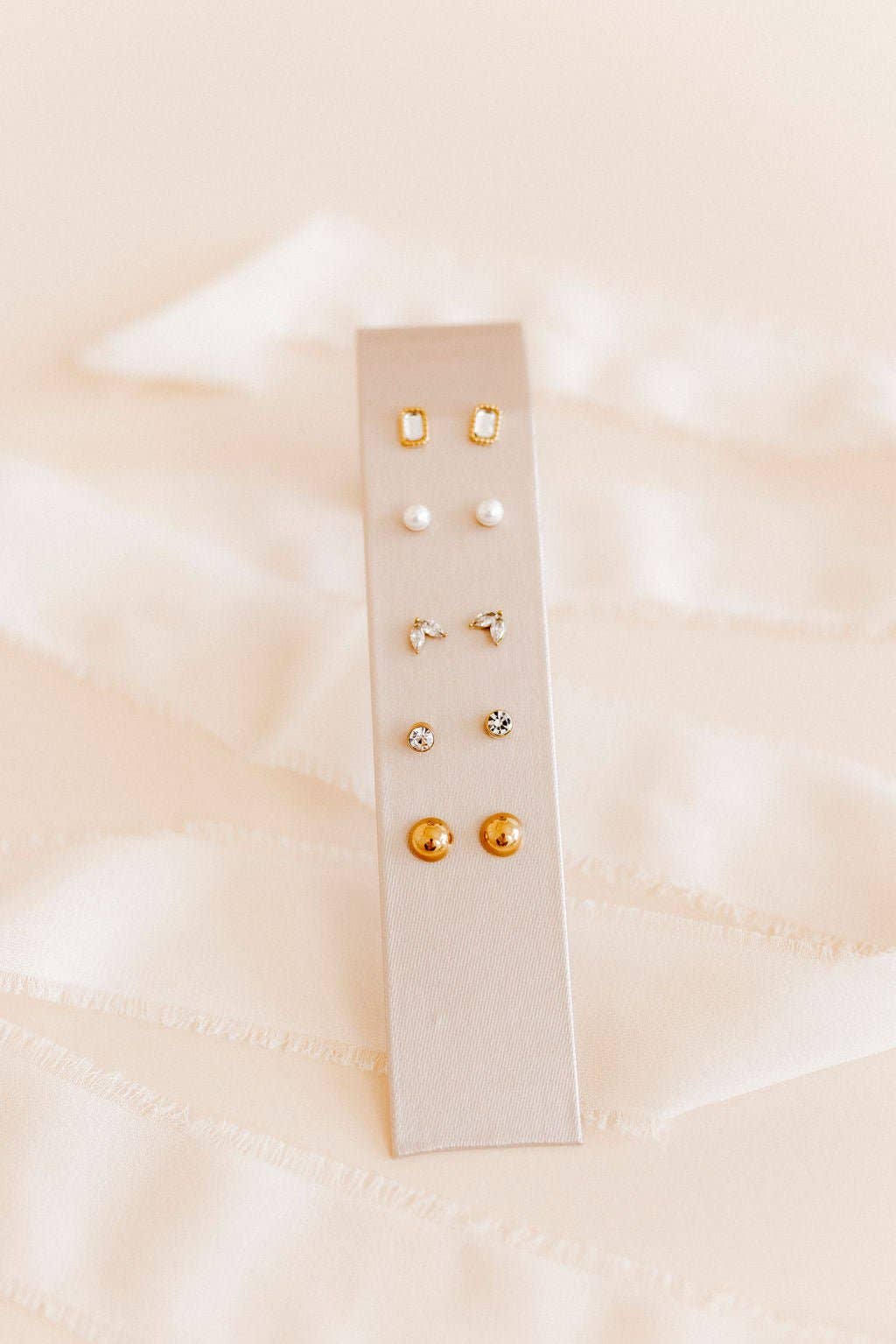 Screwback Stud Earrings - Nova Gold